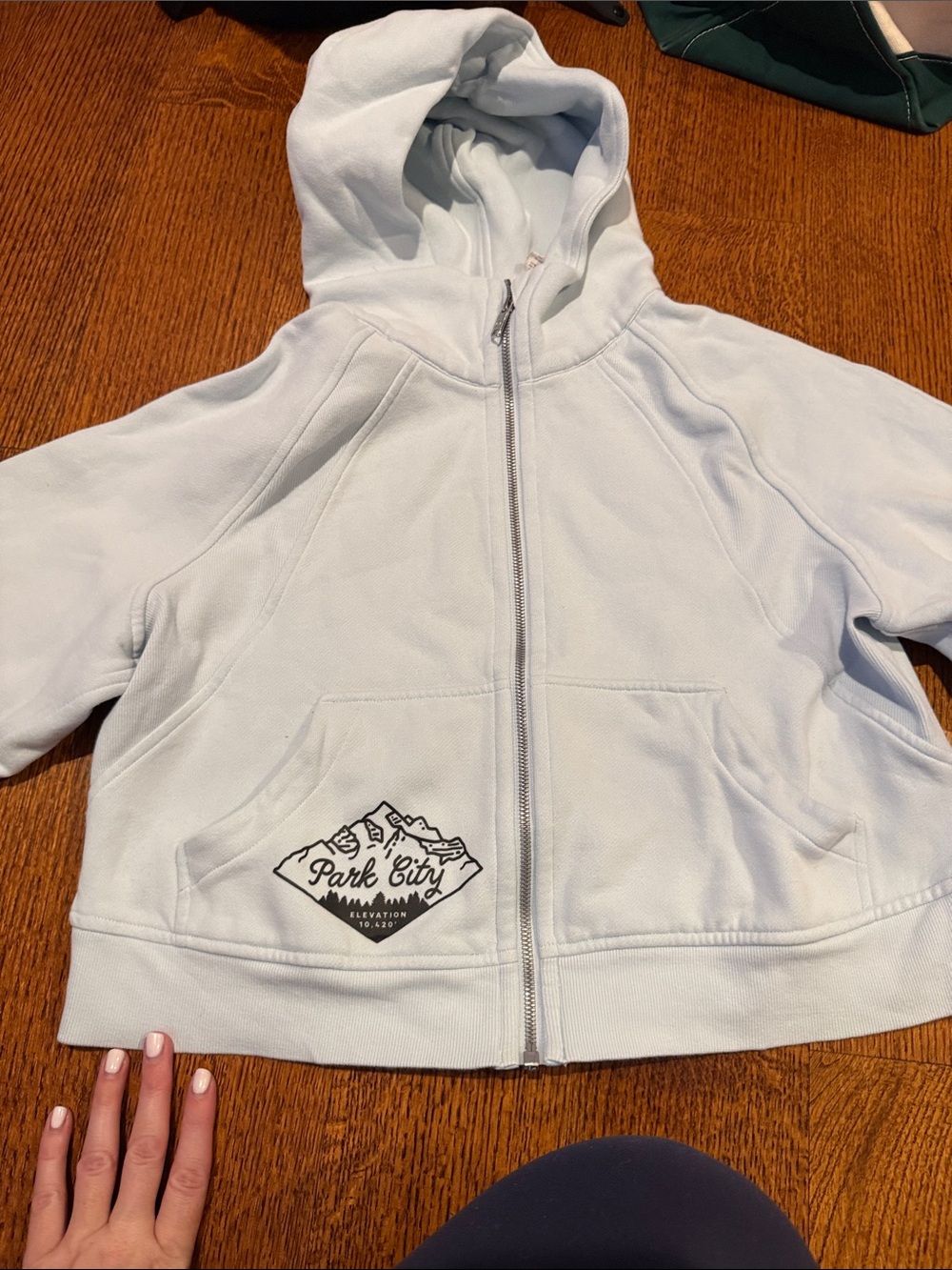Lululemon cropped zip up park city hoodie